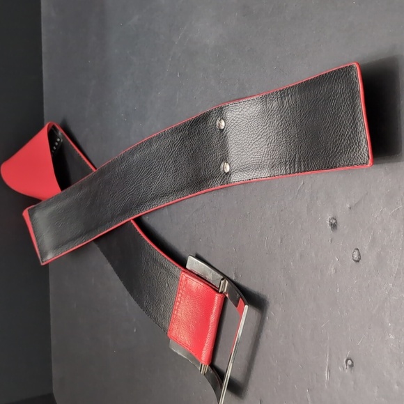 Suzi Roher Women's Red Stretch Belt With Metal Buckle,Size S. - Picture 7 of 7